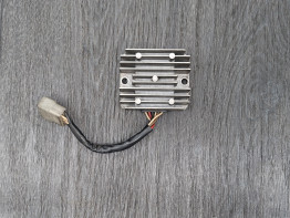 Regulator rectifier Yamaha RD 350 LC