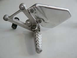 Schetsplaat links Aprilia RSV 1000