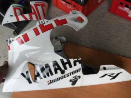 Linker onderkuip Yamaha YZF R1