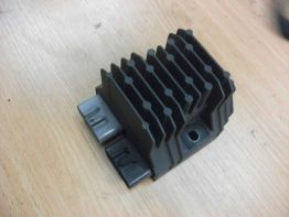 Spanningsregelaar Yamaha YZF R1