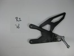 Fussrastetrager vorne links Yamaha YZF R1