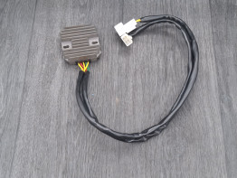 Regler Gleichrichter Honda CBR Fireblade