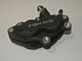 Remklauw rechts voor Suzuki GSX F 650