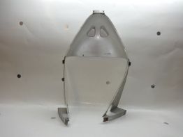 Cowl V shape under Yamaha FZR 1000