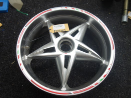 Achtervelg MV Agusta 750 Brutale