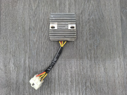 Regulator rectifier Suzuki GSX R 600