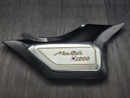 Rechter zijkuip Suzuki Madura 1200