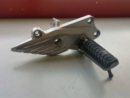 Voetsteun Rechts Kawasaki GTR 1400