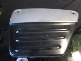 Cowl right small Yamaha V max