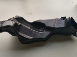 Rechter luchtbuis Suzuki GSX R 1000