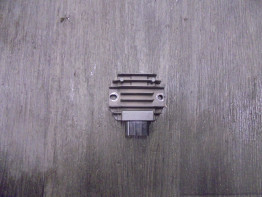 Regulator rectifier Suzuki GSX S 750