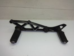 Main step holder left Kawasaki GPZ 550