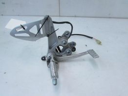 Main step holder right Suzuki GSX R 1000