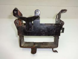 Batterie befestigung Suzuki VX 800