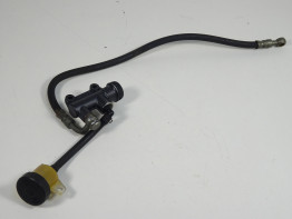 Rempomp achter Ducati 600 SS Supersport