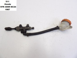 Rempomp achter Honda VFR 400 R