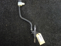 Rempomp achter Yamaha FJR 1300