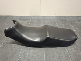 Zadel Suzuki GSX F 750