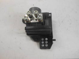 ABS pomp Aprilia Tuono V4