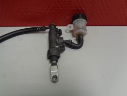 Rempomp achter Kawasaki Z 800