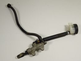 Rempomp achter Kawasaki ZX 6 R