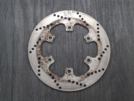 Achterremschijf Triumph Trident 900