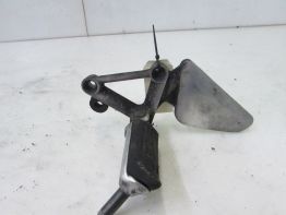 Fussrastetrager vorne links Honda CBR 1100 XX