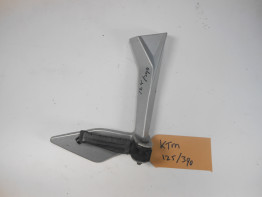 Duo voetsteun rechts KTM 125 Duke