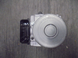 ABS pomp Honda NT 1100 DCT