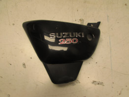 Cowl left small Suzuki GZ 250 Marauder