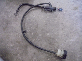 Rempomp achter BMW K 1200 LT