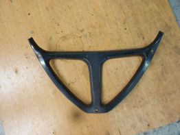 Cowl V shape under Suzuki GSX F 1100
