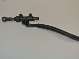 Rempomp achter Honda CBR Fireblade