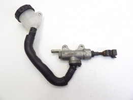 Rempomp achter Honda ST 1300 Pan European