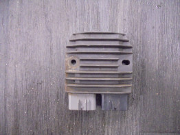 Regler Gleichrichter Yamaha YZF R1