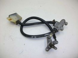 Rempomp achter Suzuki GSX F 750