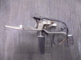 Footpegs left and or right Yamaha FZR 600