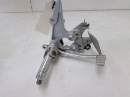 Main step holder right Suzuki GSX R 1000