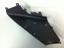 Rechter binnenkuip Aprilia RSV 1000