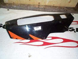 Cowl under Yamaha FZR 600