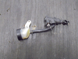 Rempomp achter BMW R 1250 GS