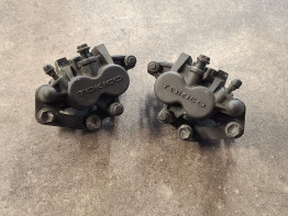 Bremssattel Bremszangen vorne Suzuki GSX F 750