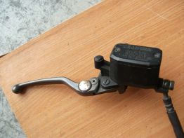 Bremszylinder vorne Honda Deauville 650 - 700