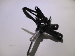 Main step holder right Yamaha YZF R7