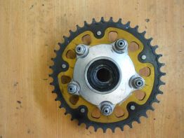 Tandwieldrager Aprilia Tuono 1000