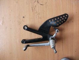 Main step holder left Yamaha YZF R1
