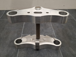 T stuk + kroonplaat Harley Davidson Sportster