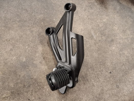 Fussrastetrager vorne rechts Honda CMX 500 Rebel