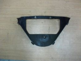 Cowl V shape under Suzuki GSX R 1300 Hayabusa