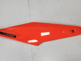 Rechter zijkuip klein Aprilia Tuono 1000